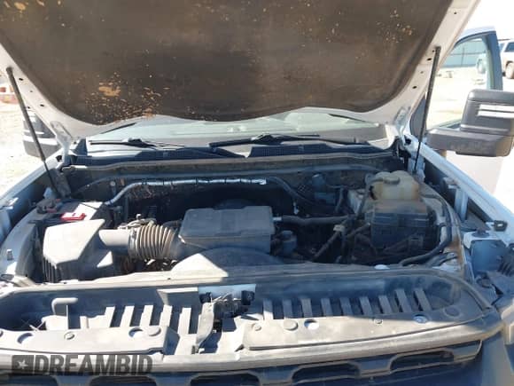 2020 Chevrolet Silverado 2500HD Work Truck z VIN 1GC2YLE71LF266041, wystawiony jako IAAI lot #42070288 z przebiegiem 158 606 mil mil oraz . Historia ofert i sprzedaży dostępna na DreamBid. Obrazek 10.