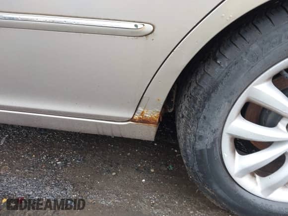 2006 Hyundai Azera SE с VIN KMHFC46F76A134958, выставлен на аукционе IAAI как лот 42314943 с пробегом 206 745 миль миль и . История ставок и продаж доступна на DreamBid. Изображение 6.