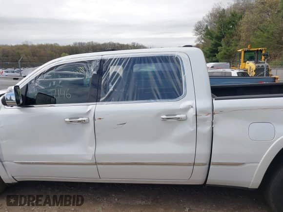 2019 Ram 1500 Limited z VIN 1C6SRFPT2KN508369, wystawiony jako IAAI lot #42187146 z przebiegiem 80 498 mil mil oraz . Historia ofert i sprzedaży dostępna na DreamBid. Obrazek 14.