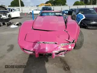 1976 Chevrolet Corvette с VIN 1Z37L6S408806, выставлен на аукционе Copart как лот 66315505 с пробегом 31 102 миль миль и Списание • Salvage title. История ставок и продаж доступна на DreamBid. Изображение 5.