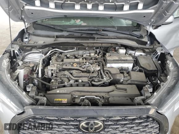 ✅ 2022 Toyota Corolla Cross LE • VIN: 7MUCAAAG4NV001254 • Lot: 70251465. Listed on Copart with 47,164 mi. Free auction sales archive from the USA and detailed vehicle history report at DreamBid. Image 11.