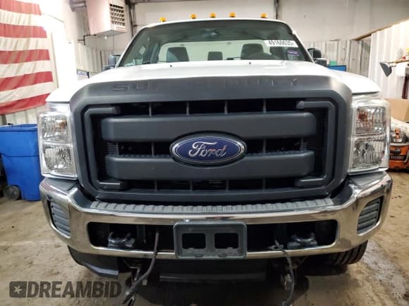 ✅ 2015 Ford F-350 XL • VIN: 1FTBF3B69FEB26198 • Lot: 49160635. Wystawiony na Copart z przebiegiem 23 746 mil. Bezpłatny archiwum sprzedaży aukcyjnych z USA i szczegółowy raport historii pojazdu na DreamBid. Zdjęcie 5.