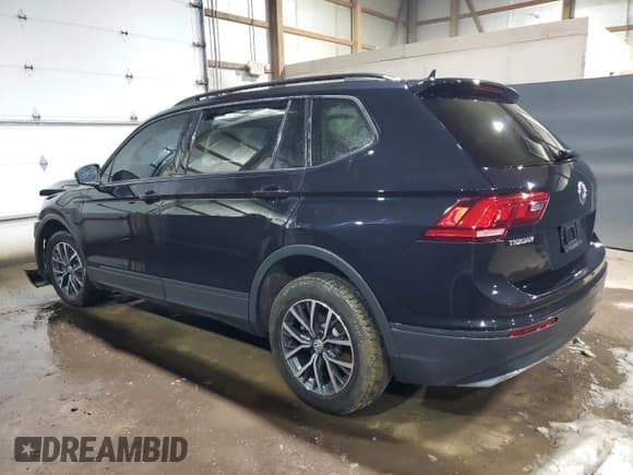 ✅ 2021 Volkswagen Tiguan S • VIN: 3VV0B7AX9MM007127 • Lot: 45677935. Wystawiony na Copart z przebiegiem 32 976 mil. Bezpłatny archiwum sprzedaży aukcyjnych z USA i szczegółowy raport historii pojazdu na DreamBid. Zdjęcie 2.