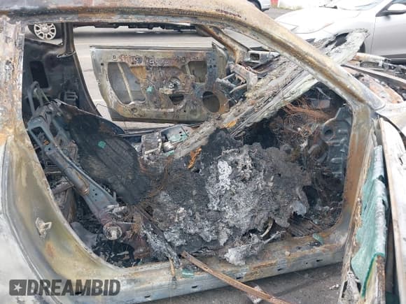 ✅ 2021 Dodge Challenger SXT • VIN: 2C3CDZGG7MH539360 • Lot: 43143790. Wystawiony na IAAI z przebiegiem Nie podano. Bezpłatny archiwum sprzedaży aukcyjnych z USA i szczegółowy raport historii pojazdu na DreamBid. Zdjęcie 5.