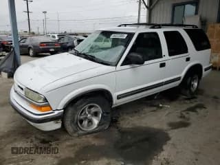 ✅ 1999 Chevrolet Blazer LT • VIN: 1GNCS13W0X2213307 • Lot: 66022085. Wystawiony na Copart z przebiegiem 191 583 mil. Bezpłatny archiwum sprzedaży aukcyjnych z USA i szczegółowy raport historii pojazdu na DreamBid. Zdjęcie 1.
