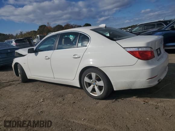 ✅ 2008 BMW 5 Series 528xi • VIN: WBANV13558BZ48735 • Lot: 86516915. Wystawiony na Copart z przebiegiem 225 494 mil. Bezpłatny archiwum sprzedaży aukcyjnych z USA i szczegółowy raport historii pojazdu na DreamBid. Zdjęcie 2.