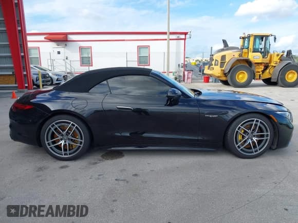 ✅ 2023 Mercedes-Benz SL 63 AMG • VIN: W1KVK8BB1PF013656 • Lot: 43202521. Listed on IAAI with 21,726 mi. Free auction sales archive from the USA and detailed vehicle history report at DreamBid. Image 13.