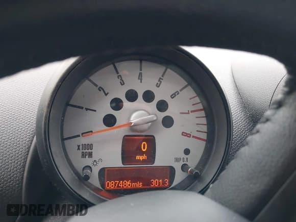 ✅ 2013 MINI Paceman S • VIN: WMWSS5C57DWN49606 • Лот: 41034047. Опубликован ранее на IAAI с пробегом 87 486 миль. Бесплатный доступ к архиву аукционных продаж из США и подробный отчёт об истории автомобиля на DreamBid. Изображение 7.