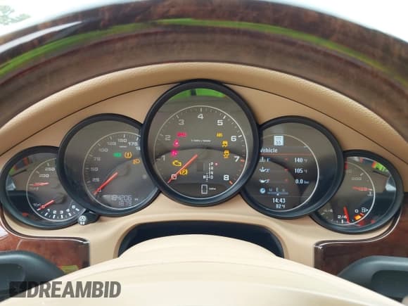 ✅ 2013 Porsche Panamera • VIN: WP0AA2A72DL014124 • Лот: 42115410. Опубликован ранее на IAAI с пробегом 184 206 миль. Бесплатный доступ к архиву аукционных продаж из США и подробный отчёт об истории автомобиля на DreamBid. Изображение 7.