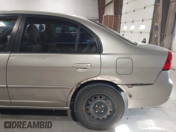 ✅ 2003 Honda Civic LX • VIN: 2HGES16643H948324 • Lot: 43812092. Listed on IAAI with 192,110 mi. Free auction sales archive from the USA and detailed vehicle history report at DreamBid. Image 6.