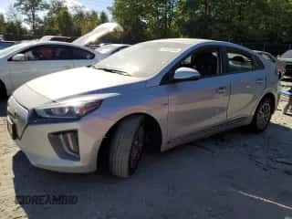 2020 Hyundai Ioniq SE с VIN KMHC75LJ5LU074033, выставлен на аукционе Copart как лот 75333764 с пробегом 29 395 миль миль и Списание • Salvage title. История ставок и продаж доступна на DreamBid. Изображение 1.