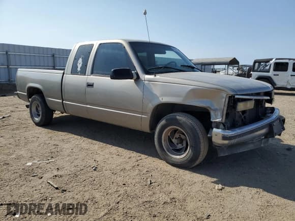 ✅ 1999 Chevrolet Silverado 1500 • VIN: 1GCEC19R7XR109646 • Лот: 60554715. Опубликован ранее на Copart с пробегом 282 687 миль. Бесплатный доступ к архиву аукционных продаж из США и подробный отчёт об истории автомобиля на DreamBid. Изображение 4.