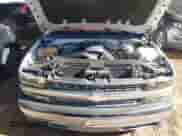 2005 Chevrolet Silverado 1500 LS z VIN 1GCEC19T75Z304025, wystawiony jako IAAI lot #43584015 z przebiegiem 126 228 mil mil oraz . Historia ofert i sprzedaży dostępna na DreamBid. Obrazek 10.