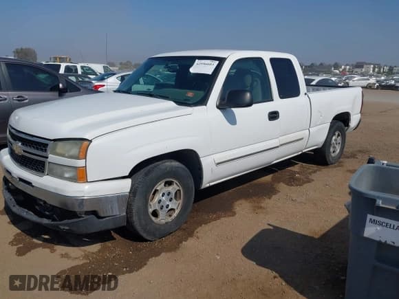 ✅ 2007 Chevrolet Silverado 1500 LT1 • VIN: 1GCEC19T97Z115377 • Lot: 42956603. Listed on IAAI with 310,619 mi. Free auction sales archive from the USA and detailed vehicle history report at DreamBid. Image 2.