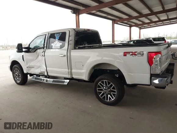 ✅ 2018 Ford F-250 XL • VIN: 1FT7W2BT9JEC18040 • Lot: 41836318. Listed on IAAI with 343,018 mi. Free auction sales archive from the USA and detailed vehicle history report at DreamBid. Image 14.