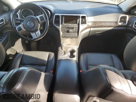 ✅ 2011 Jeep Grand Cherokee Laredo • VIN: 1J4RR4GG1BC572715 • Lot: 90520495. Listed on Copart with 136,553 mi. Free auction sales archive from the USA and detailed vehicle history report at DreamBid. Image 8.