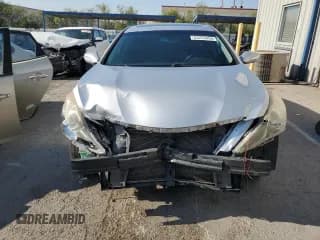 ✅ 2011 Hyundai Sonata SE • VIN: 5NPEC4AC0BH118259 • Lot: 63253454. Listed on Copart with 139,587 mi. Free auction sales archive from the USA and detailed vehicle history report at DreamBid. Image 5.