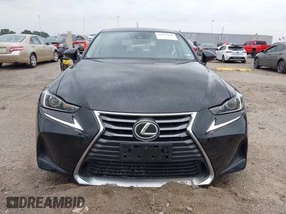 ✅ 2017 Lexus IS 200t • VIN: JTHBA1D25H5041230 • Lot: 42192018. Wystawiony na IAAI z przebiegiem 92 688 mil. Bezpłatny archiwum sprzedaży aukcyjnych z USA i szczegółowy raport historii pojazdu na DreamBid. Zdjęcie 12.