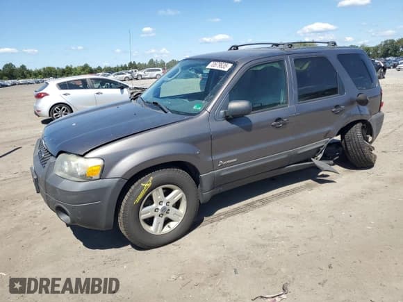 ✅ 2006 Ford Escape Hybrid • VIN: 1FMCU96H66KB01300 • Lot: 70679635. Wystawiony na Copart z przebiegiem 189 538 mil. Bezpłatny archiwum sprzedaży aukcyjnych z USA i szczegółowy raport historii pojazdu na DreamBid. Zdjęcie 1.