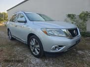 ✅ 2014 Nissan Pathfinder S • VIN: 5N1AR2MM2EC682657 • Lot: 84473925. Wystawiony na Copart z przebiegiem 121 863 mil. Bezpłatny archiwum sprzedaży aukcyjnych z USA i szczegółowy raport historii pojazdu na DreamBid. Zdjęcie 1.