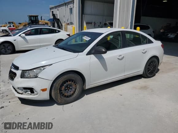✅ 2016 Chevrolet Cruze LS • VIN: 1G1PB5SG3G7221828 • Lot: 65468435. Listed on Copart with 142,469 mi. Free auction sales archive from the USA and detailed vehicle history report at DreamBid. Image 1.
