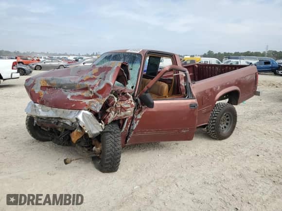 1992 Dodge Dakota z VIN 1B7FL26X6NS620624, wystawiony jako Copart lot #44598305 z przebiegiem Nie podano mil oraz Nie do naprawy • Non repairable. Historia ofert i sprzedaży dostępna na DreamBid. Obrazek 1.