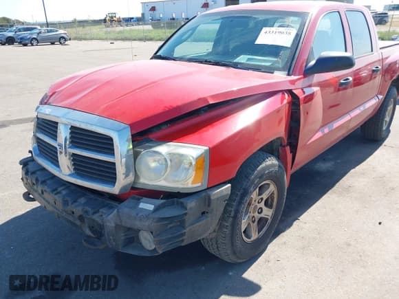 ✅ 2005 Dodge Dakota SLT • VIN: 1D7HW48N05S250364 • Лот: 43319038. Опубликован ранее на IAAI с пробегом 106 385 миль. Бесплатный доступ к архиву аукционных продаж из США и подробный отчёт об истории автомобиля на DreamBid. Изображение 6.