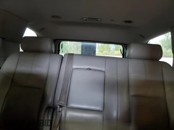 ✅ 2010 GMC Yukon SLT • VIN: 1GKMCCE34AR146755 • Lot: 82085445. Listed on Copart with Not provided. Free auction sales archive from the USA and detailed vehicle history report at DreamBid. Image 10.