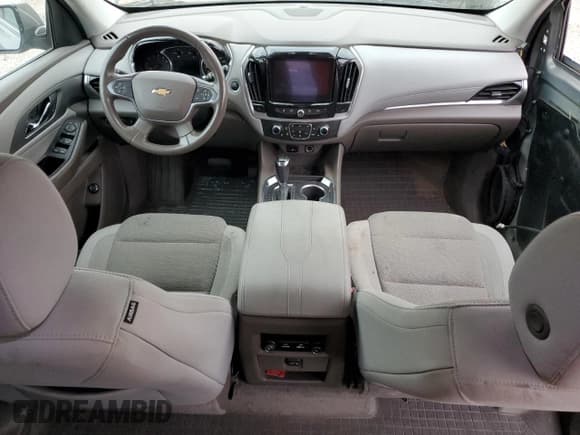 ✅ 2019 Chevrolet Traverse LT Cloth • VIN: 1GNERGKWXKJ200121 • Lot: 93760355. Wystawiony na Copart z przebiegiem Nie podano. Bezpłatny archiwum sprzedaży aukcyjnych z USA i szczegółowy raport historii pojazdu na DreamBid. Zdjęcie 8.