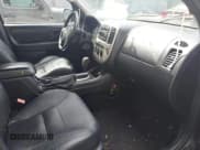 ✅ 2007 Ford Escape Limited • VIN: 1FMCU94107KC05742 • Lot: 42236368. Listed on IAAI with 201,431 mi. Free auction sales archive from the USA and detailed vehicle history report at DreamBid. Image 5.