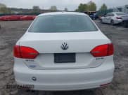 ✅ 2011 Volkswagen Jetta SE • VIN: 3VWDZ7AJ5BM340832 • Lot: 42043070. Listed on IAAI with 113,790 mi. Free auction sales archive from the USA and detailed vehicle history report at DreamBid. Image 16.