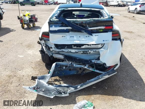 ✅ 2024 Toyota Prius LE • VIN: JTDACAAU2R3030356 • Lot: 43279750. Listed on IAAI with 8,721 mi. Free auction sales archive from the USA and detailed vehicle history report at DreamBid. Image 6.