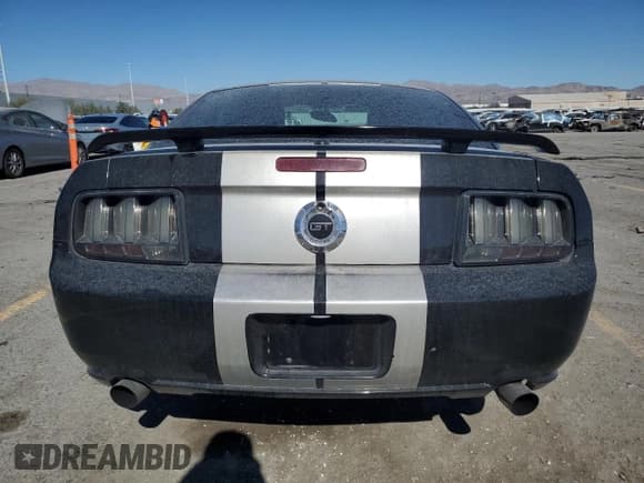✅ 2007 Ford Mustang GT Deluxe • VIN: 1ZVHT82H275341616 • Лот: 90125515. Опубликован ранее на Copart с пробегом 100 561 миль. Бесплатный доступ к архиву аукционных продаж из США и подробный отчёт об истории автомобиля на DreamBid. Изображение 6.