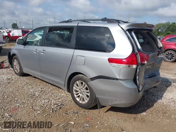 ✅ 2013 Toyota Sienna XLE AAS • VIN: 5TDYK3DC5DS402358 • Lot: 42977996. Listed on IAAI with 255,420 mi. Free auction sales archive from the USA and detailed vehicle history report at DreamBid. Image 3.