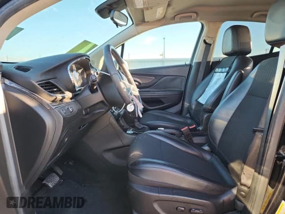 ✅ 2018 Buick Encore Preferred • VIN: KL4CJASB3JB574462 • Lot: 81968885. Wystawiony na Copart z przebiegiem 72 149 mil. Bezpłatny archiwum sprzedaży aukcyjnych z USA i szczegółowy raport historii pojazdu na DreamBid. Zdjęcie 7.