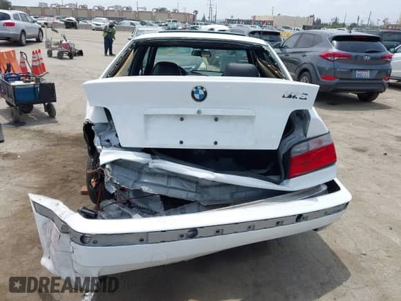 1998 BMW 3 Series M3s with VIN WBSCD9329WEE07762, listed as a IAAI auction lot 42239221 with Not provided miles and . Bid and sale history available at DreamBid. Image 17.