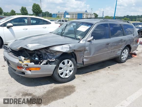 ✅ 1992 Toyota Camry • VIN: 4T1VK12W6NU047357 • Lot: 42593322. Wystawiony na IAAI z przebiegiem 325 406 mil. Bezpłatny archiwum sprzedaży aukcyjnych z USA i szczegółowy raport historii pojazdu na DreamBid. Zdjęcie 20.