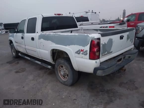✅ 2006 Chevrolet Silverado 2500HD LT1 • VIN: 1GCHK23286F114288 • Лот: 43728466. Опубликован ранее на IAAI с пробегом 317 055 миль. Бесплатный доступ к архиву аукционных продаж из США и подробный отчёт об истории автомобиля на DreamBid. Изображение 3.
