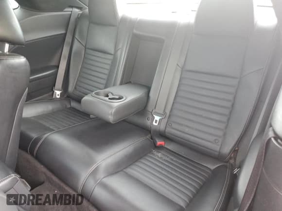 ✅ 2012 Dodge Challenger SXT • VIN: 2C3CDYAG5CH206804 • Lot: 83079794. Wystawiony na Copart z przebiegiem 146 989 mil. Bezpłatny archiwum sprzedaży aukcyjnych z USA i szczegółowy raport historii pojazdu na DreamBid. Zdjęcie 10.