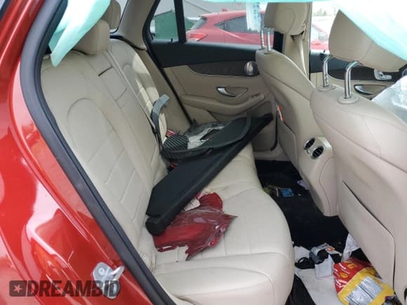 ✅ 2019 Mercedes-Benz GLC 350e • VIN: WDC0G5EB9KF626630 • Лот: 54326095. Опубликован ранее на Copart с пробегом 73 101 миль. Бесплатный доступ к архиву аукционных продаж из США и подробный отчёт об истории автомобиля на DreamBid. Изображение 11.