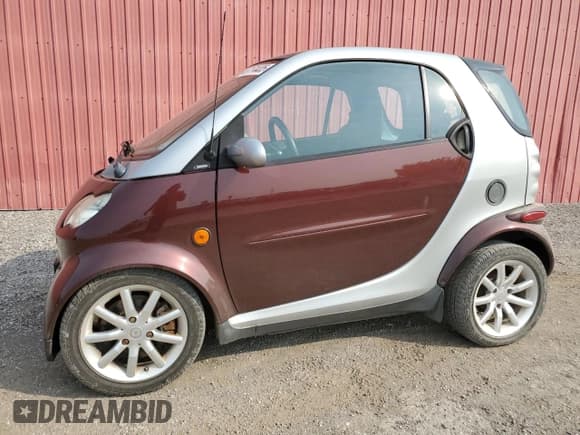 ✅ 2006 Smart fortwo • VIN: WMEAJ00F56J262624 • Лот: 67174405. Опубликован ранее на Copart с пробегом 125 366 миль. Бесплатный доступ к архиву аукционных продаж из США и подробный отчёт об истории автомобиля на DreamBid. Изображение 1.