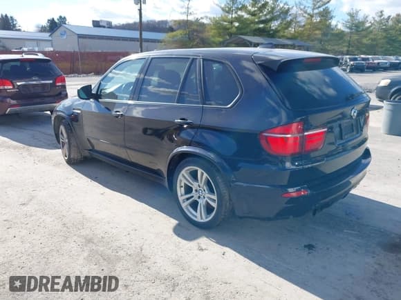 ✅ 2012 BMW X5 M • VIN: 5YMGY0C58CLK27395 • Lot: 43661854. Wystawiony na IAAI z przebiegiem 151 708 mil. Bezpłatny archiwum sprzedaży aukcyjnych z USA i szczegółowy raport historii pojazdu na DreamBid. Zdjęcie 3.