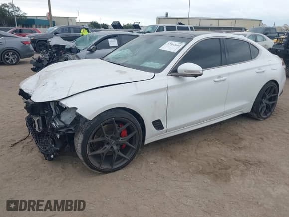 ✅ 2022 Genesis G70 Launch Edition • VIN: KMTG14TE4NU082214 • Lot: 43582661. Wystawiony na IAAI z przebiegiem 49 429 mil. Bezpłatny archiwum sprzedaży aukcyjnych z USA i szczegółowy raport historii pojazdu na DreamBid. Zdjęcie 2.