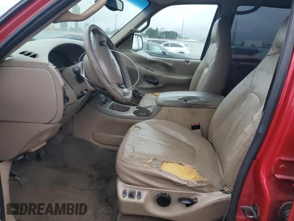 ✅ 2002 Ford Expedition Eddie Bauer • VIN: 1FMRU17LX2LA28516 • Лот: 81661335. Опубликован ранее на Copart с пробегом Не указан. Бесплатный доступ к архиву аукционных продаж из США и подробный отчёт об истории автомобиля на DreamBid. Изображение 7.