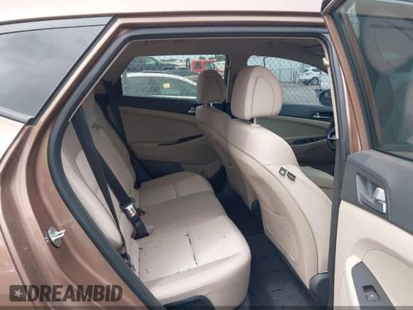 2016 Hyundai Tucson Limited z VIN KM8J33A28GU144908, wystawiony jako IAAI lot #42060348 z przebiegiem 46 542 mil mil oraz . Historia ofert i sprzedaży dostępna na DreamBid. Obrazek 8.