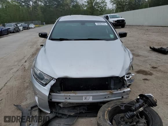 ✅ 2016 Ford Police Interceptor • VIN: 1FAHP2L83GG126369 • Lot: 50082455. Wystawiony na Copart z przebiegiem Nie podano. Bezpłatny archiwum sprzedaży aukcyjnych z USA i szczegółowy raport historii pojazdu na DreamBid. Zdjęcie 5.