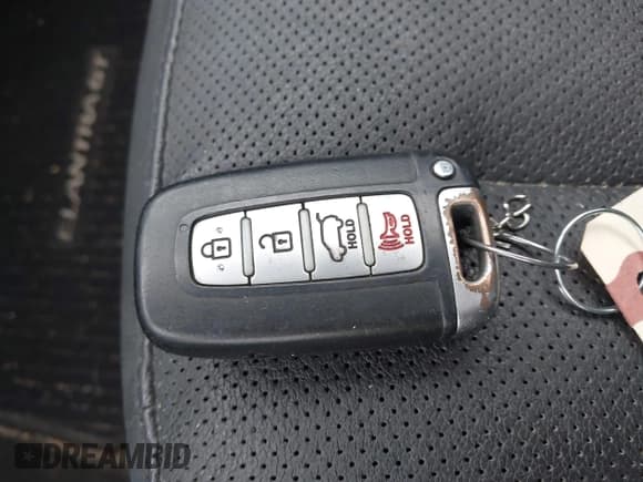 ✅ 2014 Hyundai Elantra • VIN: KMHD35LH2EU173814 • Lot: 43545766. Listed on IAAI with 131,538 mi. Free auction sales archive from the USA and detailed vehicle history report at DreamBid. Image 11.