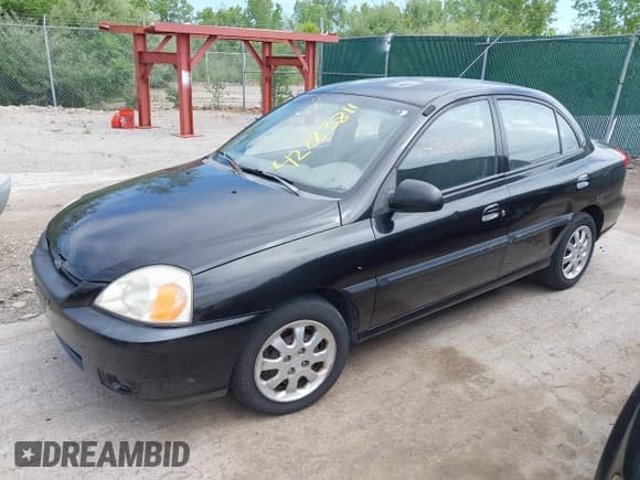 ✅ 2004 Kia Rio • VIN: KNADC125446353834 • Lot: 42283811. Wystawiony na IAAI z przebiegiem 66 933 mil. Bezpłatny archiwum sprzedaży aukcyjnych z USA i szczegółowy raport historii pojazdu na DreamBid. Zdjęcie 2.
