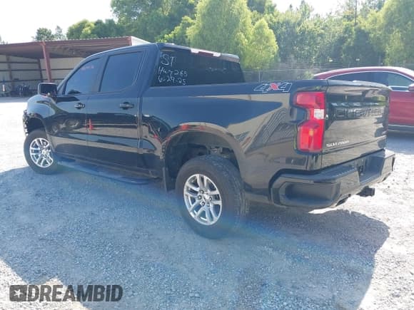 ✅ 2021 Chevrolet Silverado 1500 RST • VIN: 1GCUYEEDOMZ414772 • Lot: 42694482. Wystawiony na IAAI z przebiegiem 47 696 mil. Bezpłatny archiwum sprzedaży aukcyjnych z USA i szczegółowy raport historii pojazdu na DreamBid. Zdjęcie 3.
