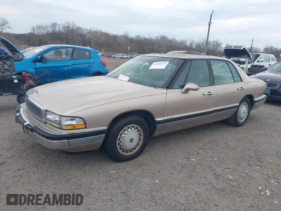 ✅ 1994 Buick Park Avenue • VIN: 1G4CW52L1RH623976 • Lot: 41900479. Listed on IAAI with 104,839 mi. Free auction sales archive from the USA and detailed vehicle history report at DreamBid. Image 2.